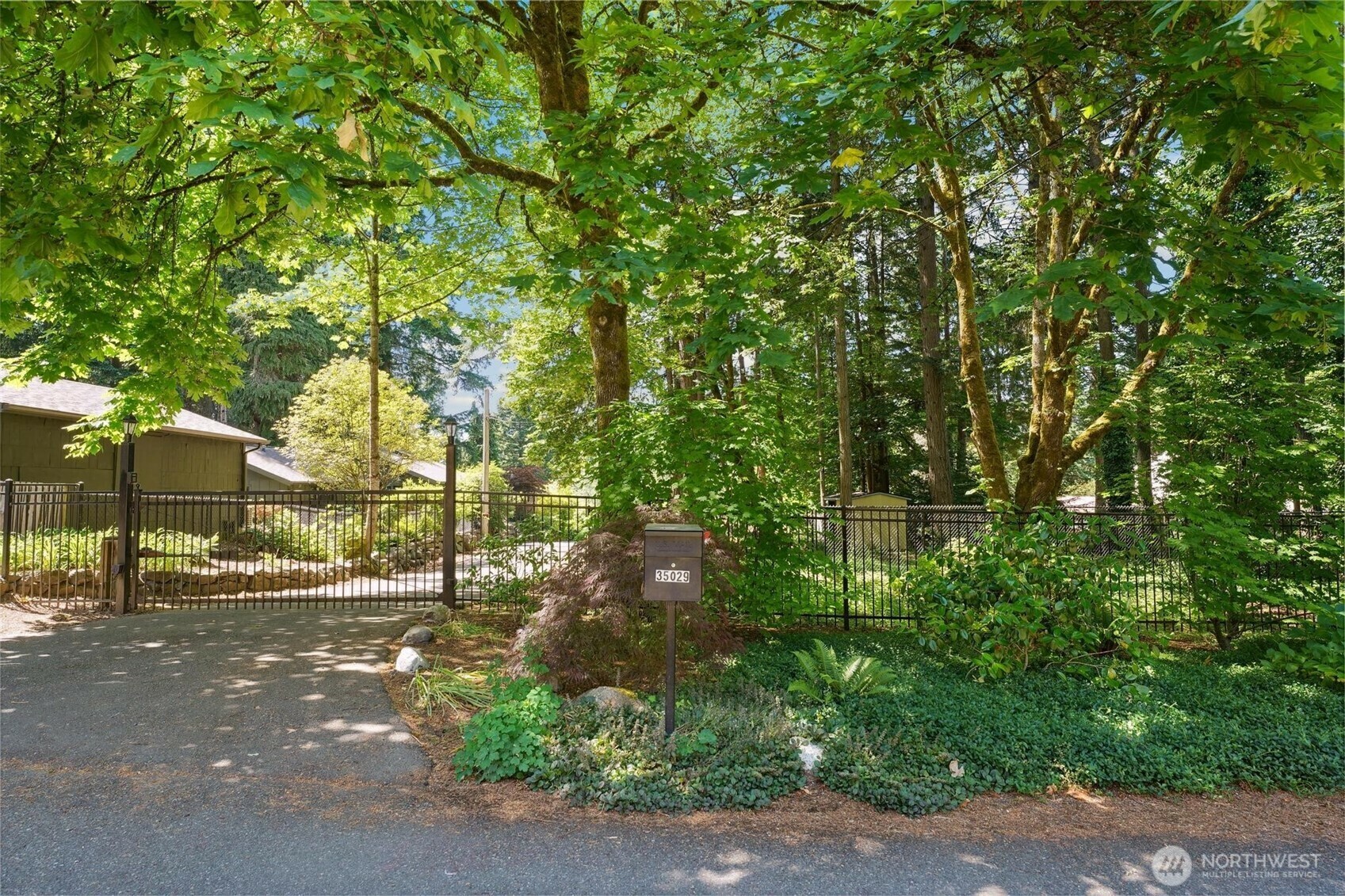 Property Photo: 35029 37th Avenue S WA 98001
