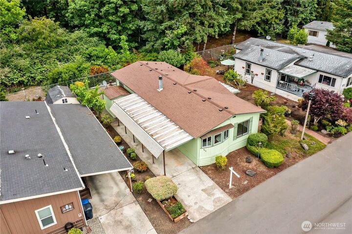 Property Photo:  1111  Archwood Drive SW 204  WA 98502 