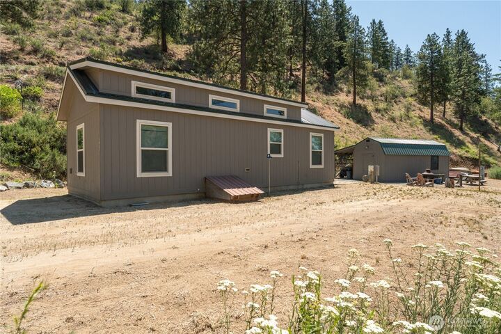 968  Cagle Gulch Road  Chelan WA 98816 photo