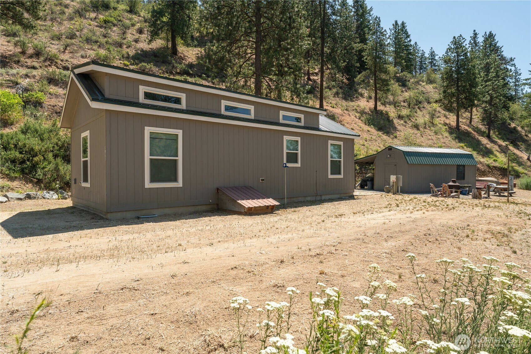 Property Photo: 968 Cagle Gulch Road WA 98816
