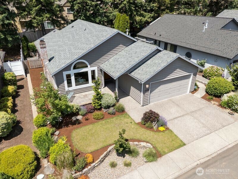 Property Photo:  3200 SE Balboa Drive  WA 98683 