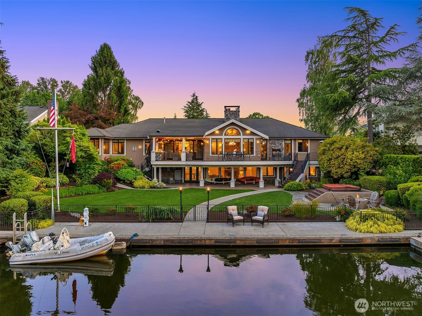 Property Photo: 67 Cascade Key WA 98006