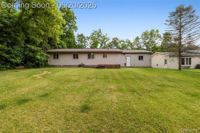 Property Photo: 9711 Dartmouth Road MI 48348