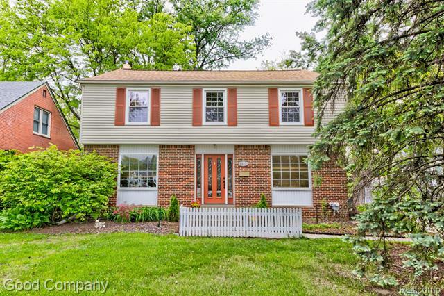 1012 W 12 Mile Road  Royal Oak MI 48073 photo