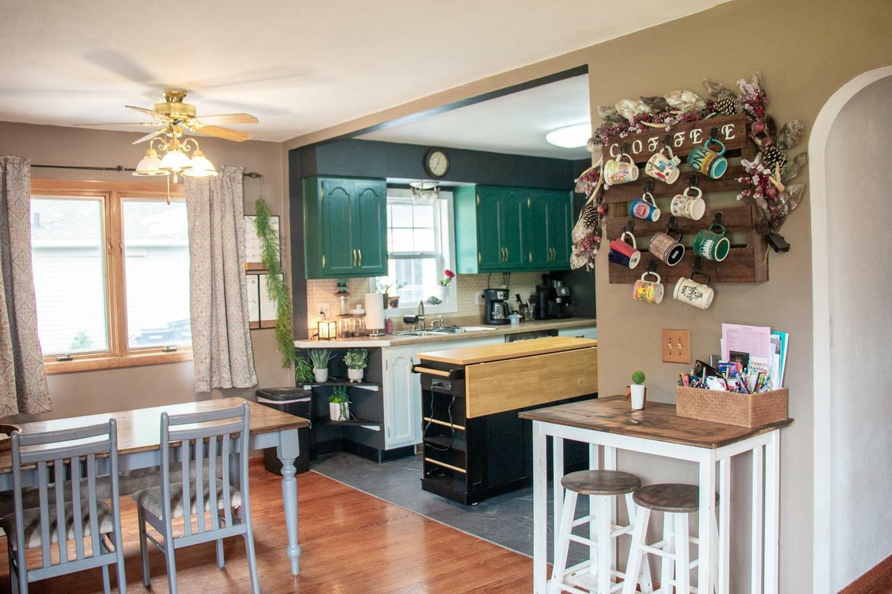 Property Photo: 1910 West Memorial Drive WI 53548