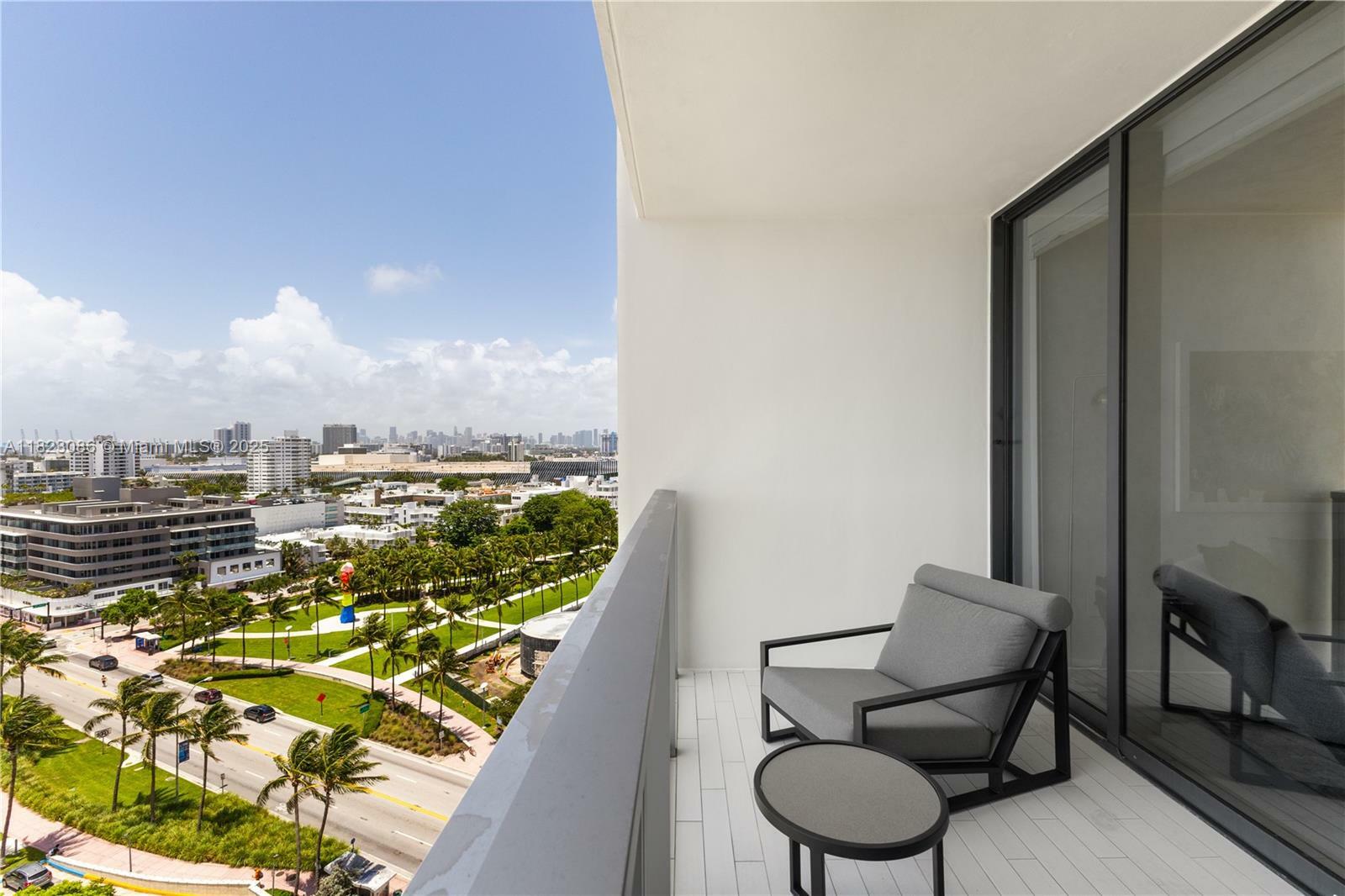 Property Photo: 2201 Collins Ave 1203 FL 33139
