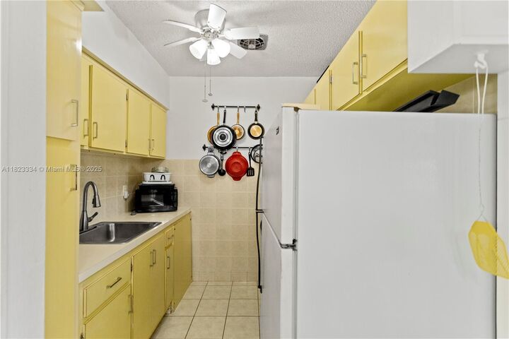 Property Photo:  1030 SW 11th St 8M  FL 33009 