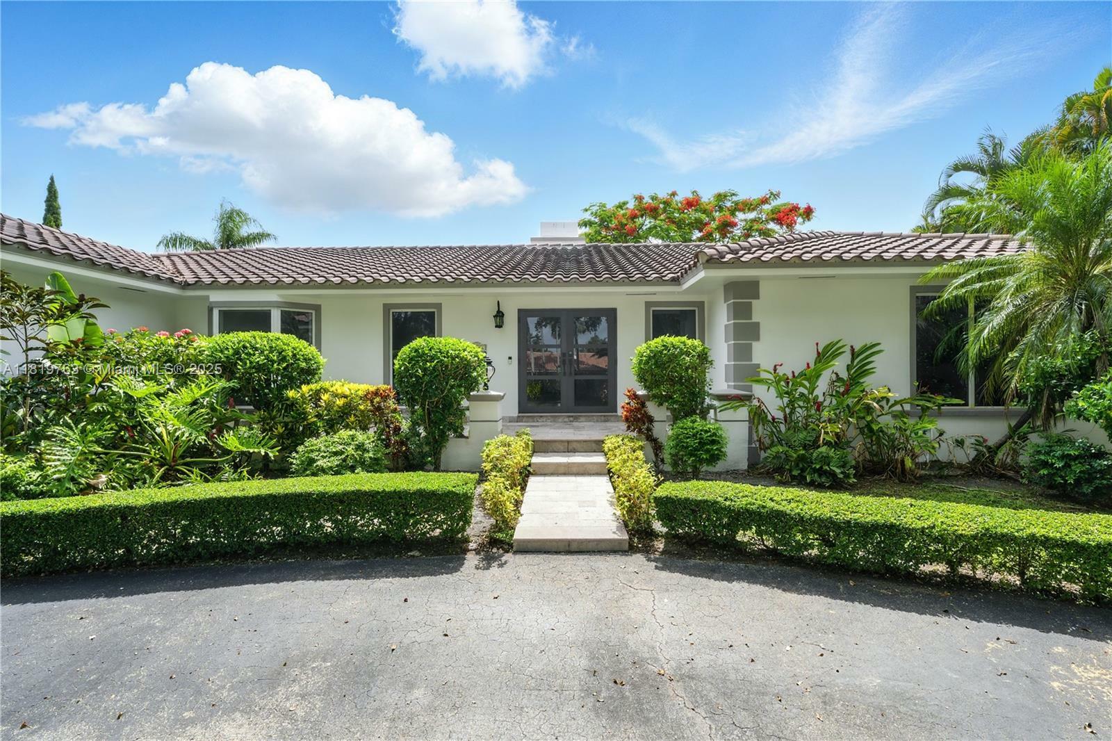 Property Photo: 13454 SW 58th Ave FL 33156