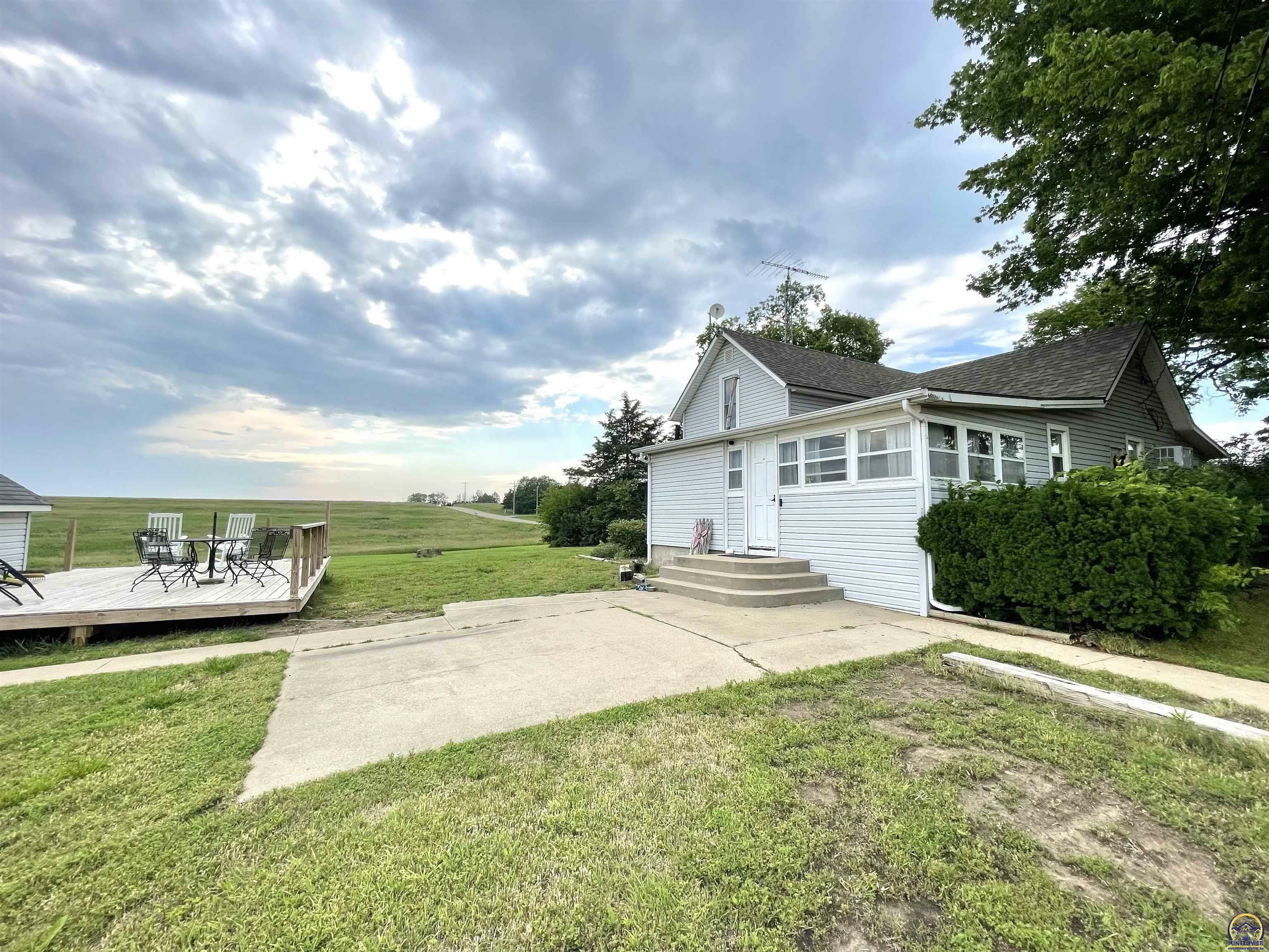 Property Photo: 6681 74th St KS 66512