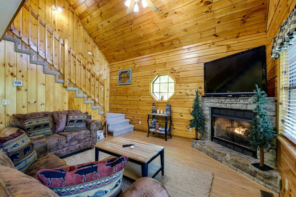 Property Photo: 1656 Racoon Den Way TN 37862