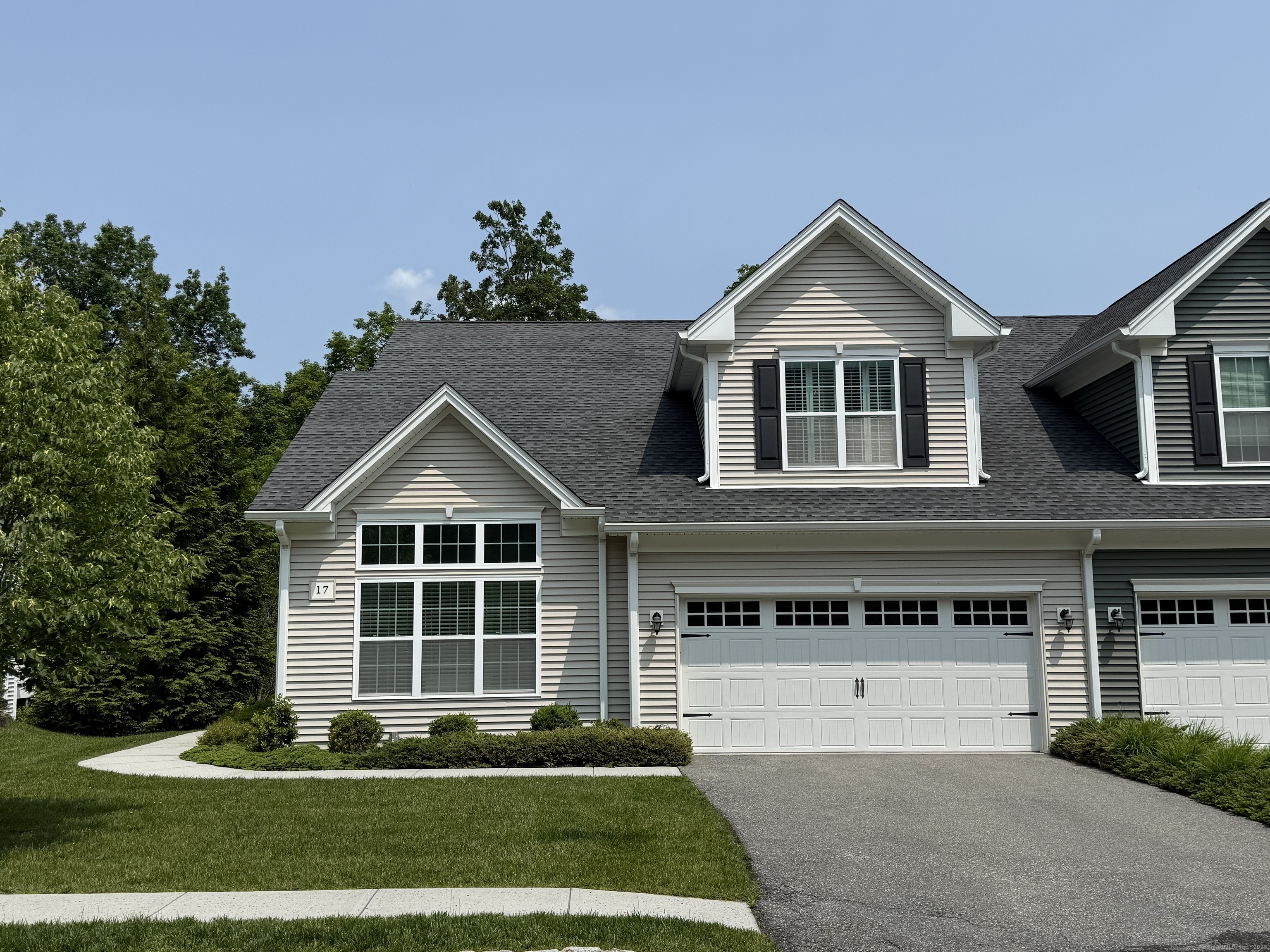 Property Photo: 17 Wilderswood Way 17 CT 06810