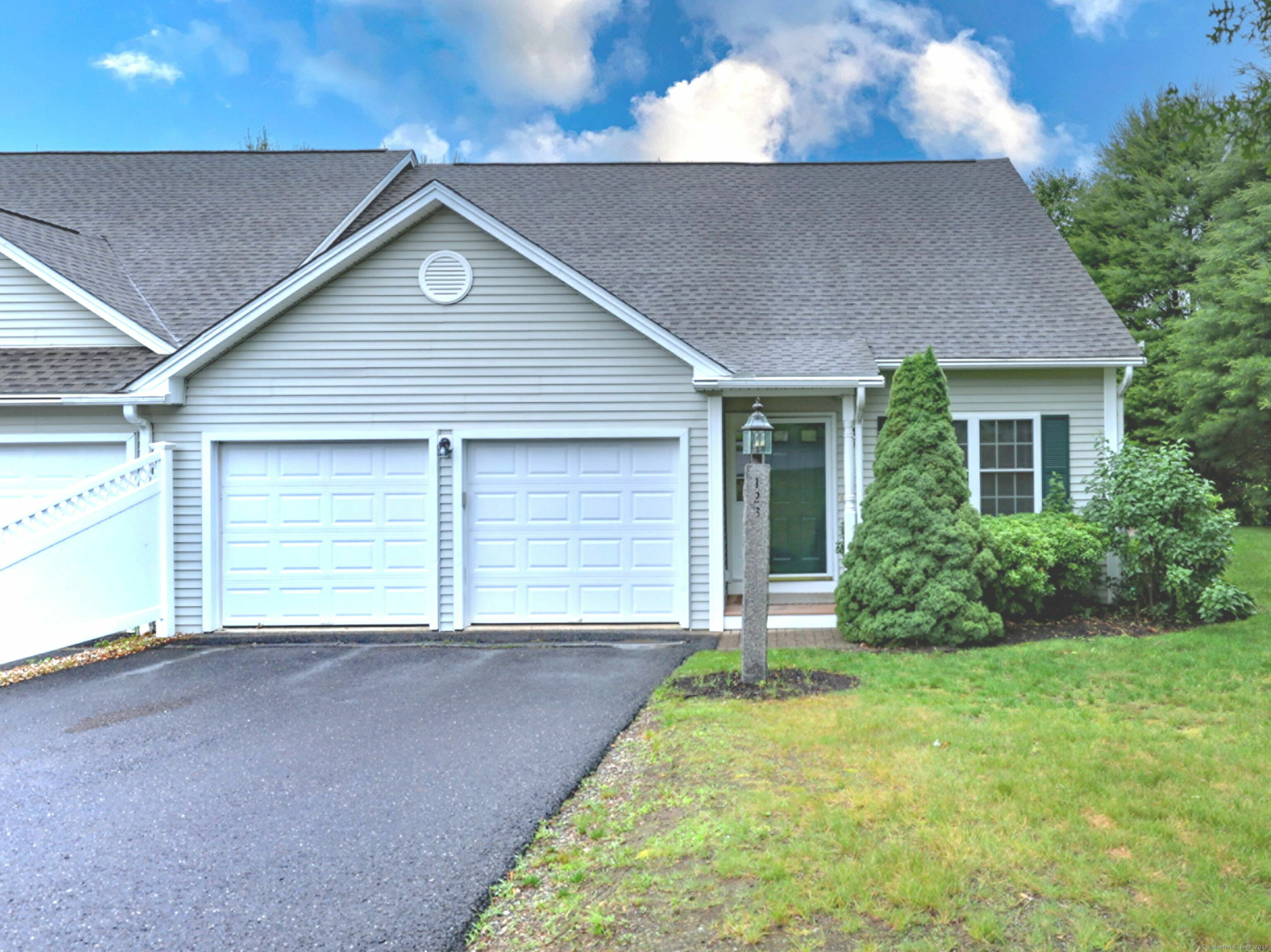 Property Photo: 123 Meadow Brook Road 123 CT 06478