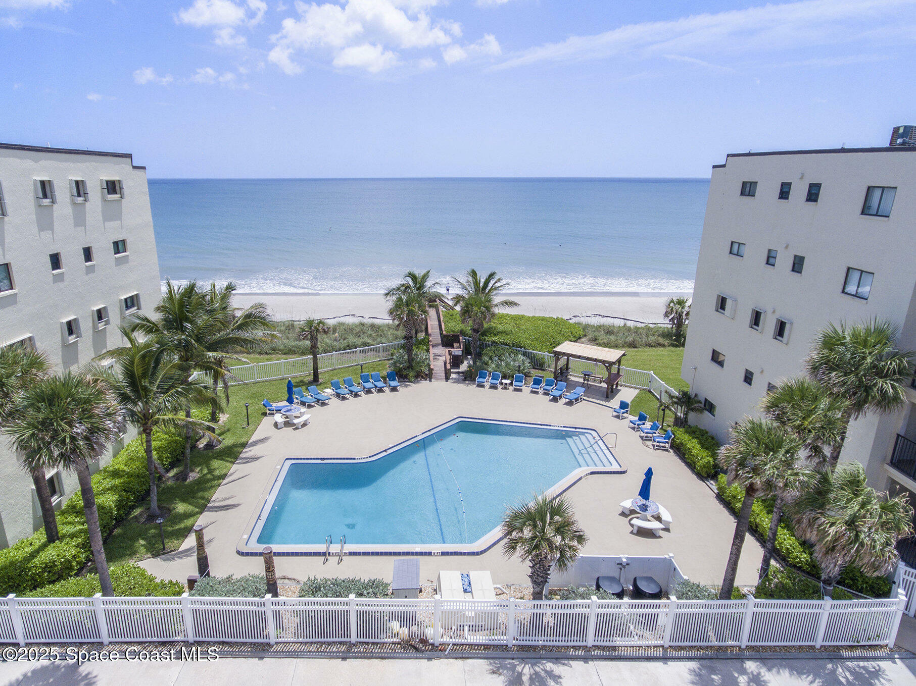 Property Photo: 1465 Jimmy Buffett Memorial Highway FL 32937