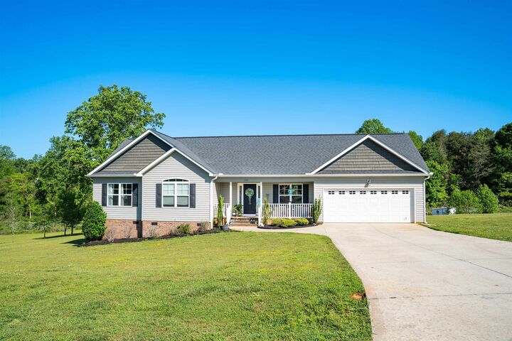 Property Photo: 161 McCoy Circle SC 29341