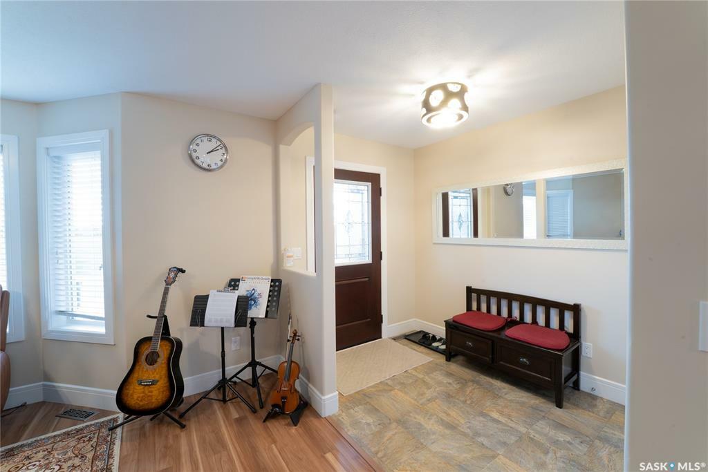Property Photo: 334 Stonebridge Common SK S7T 0H2