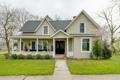 Property Photo: 606 Jefferson Street OH 45123