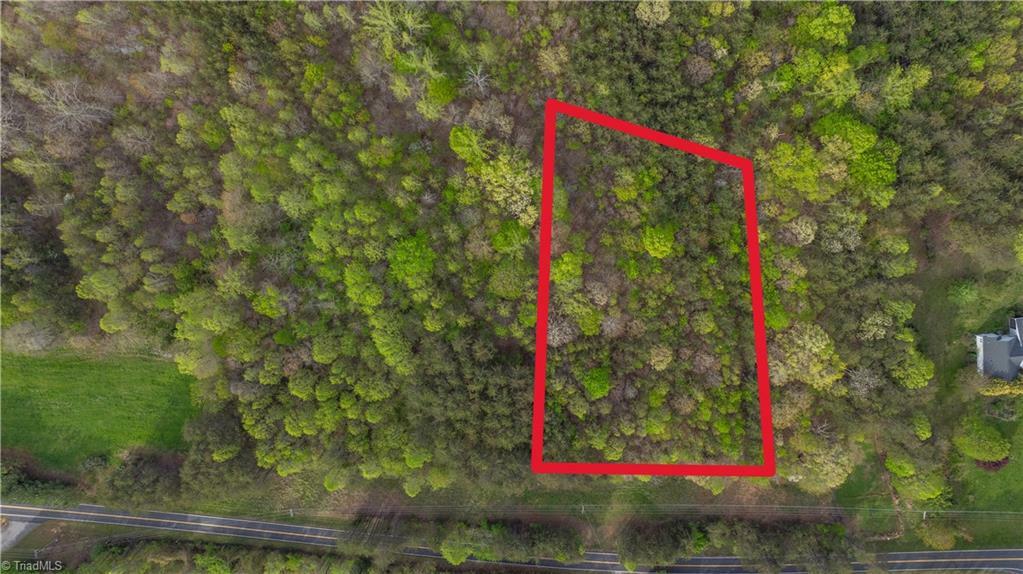 Property Photo: 1095 Smith Road NC 27048
