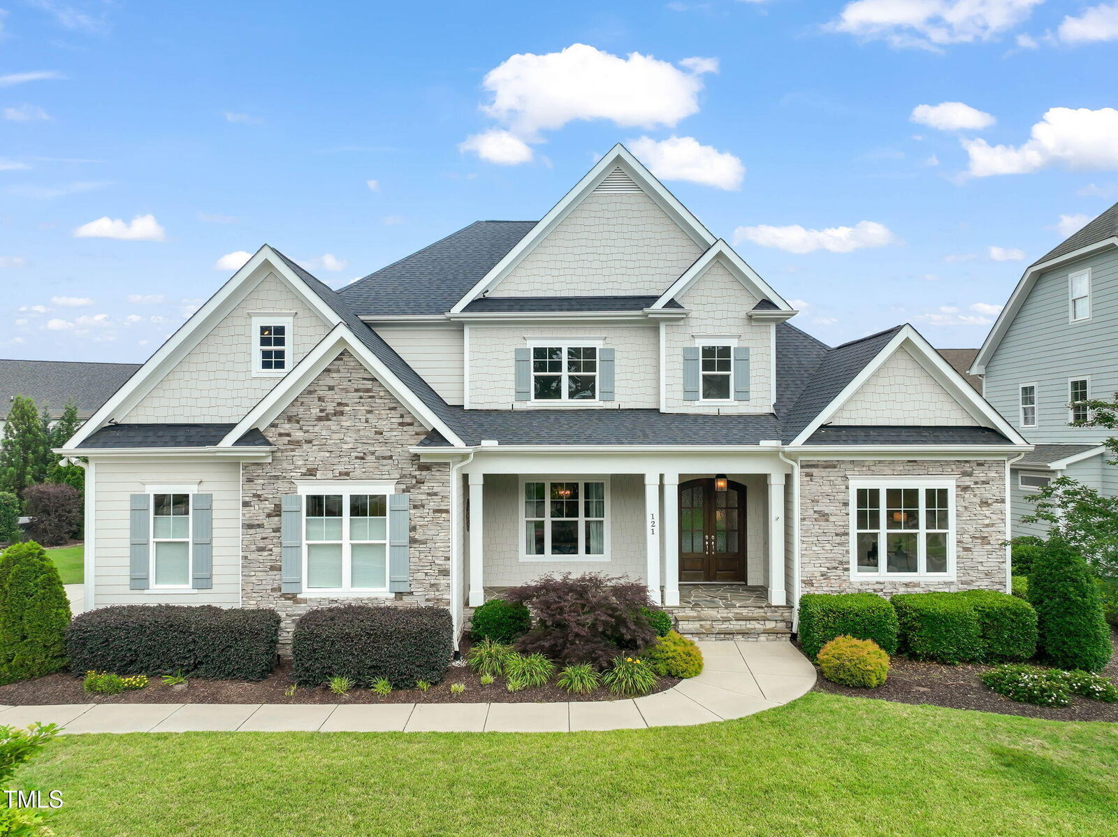 Property Photo: 121 Hardy Oaks Way NC 27540