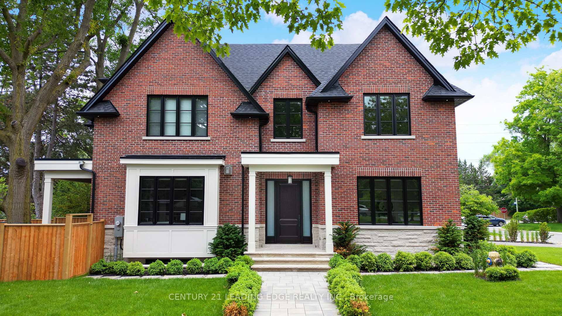 Property Photo: 48 Tangmere Road ON M3B 2N3