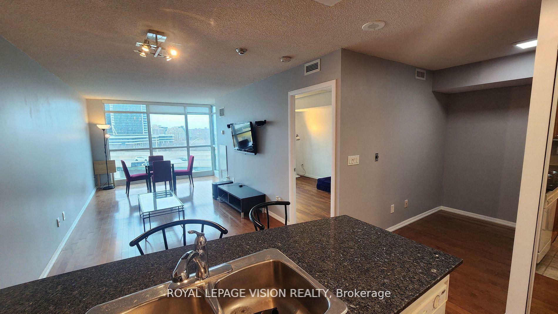 231 Fort York Boulevard W 1018  Toronto ON M5V 1B2 photo