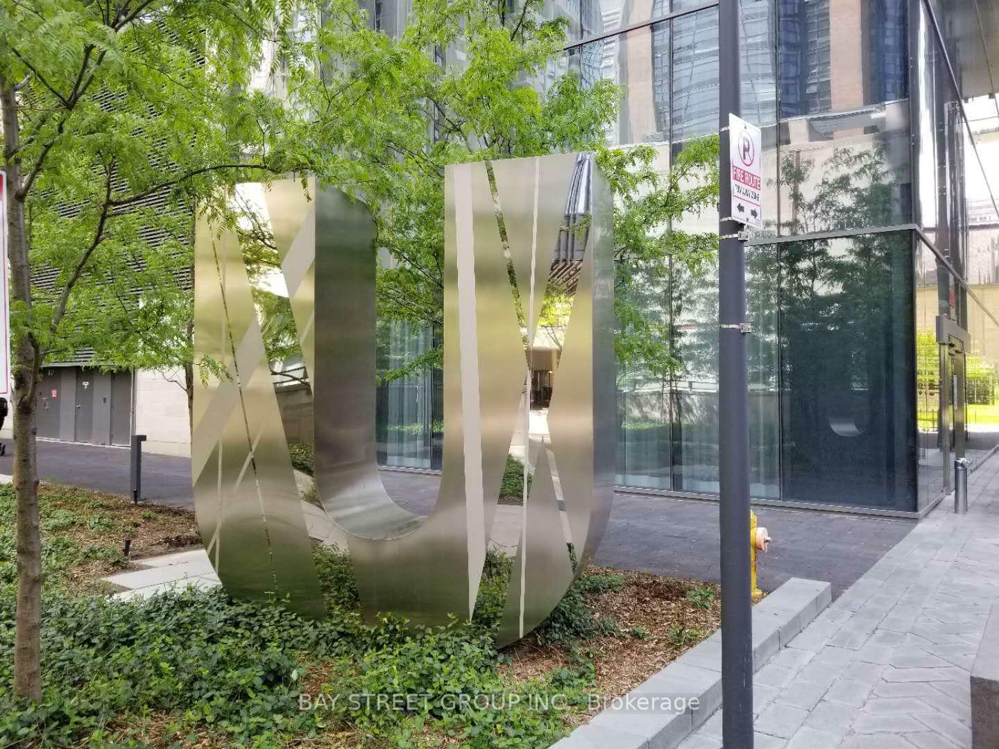 Property Photo:  1080 Bay Street 2807  ON M5S 0A6 