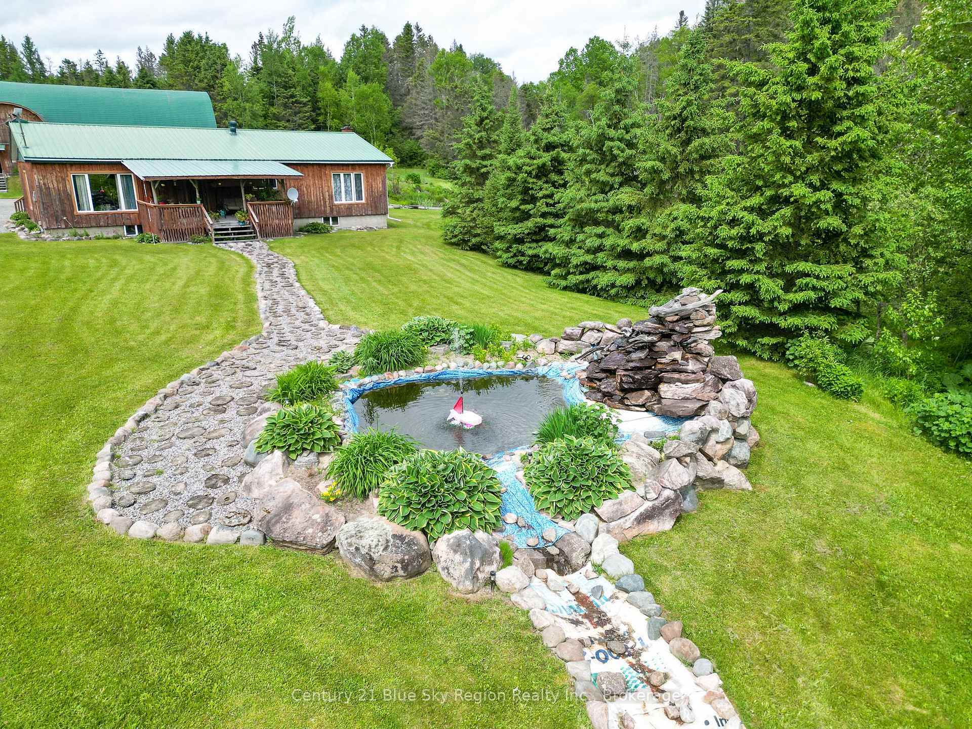 Photo de la propriété: 216 Pantenaude Road ON P0H 1M0