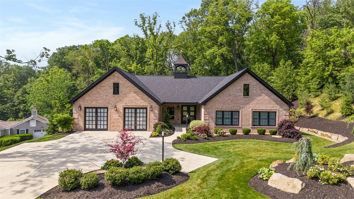 Property Photo: 2356 Morrow Rd PA 15241