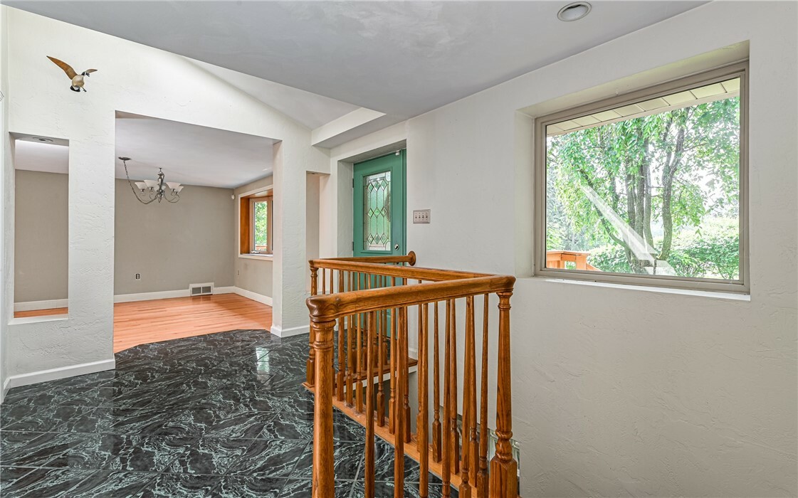 Property Photo: 116 Parkfel Ave PA 15237