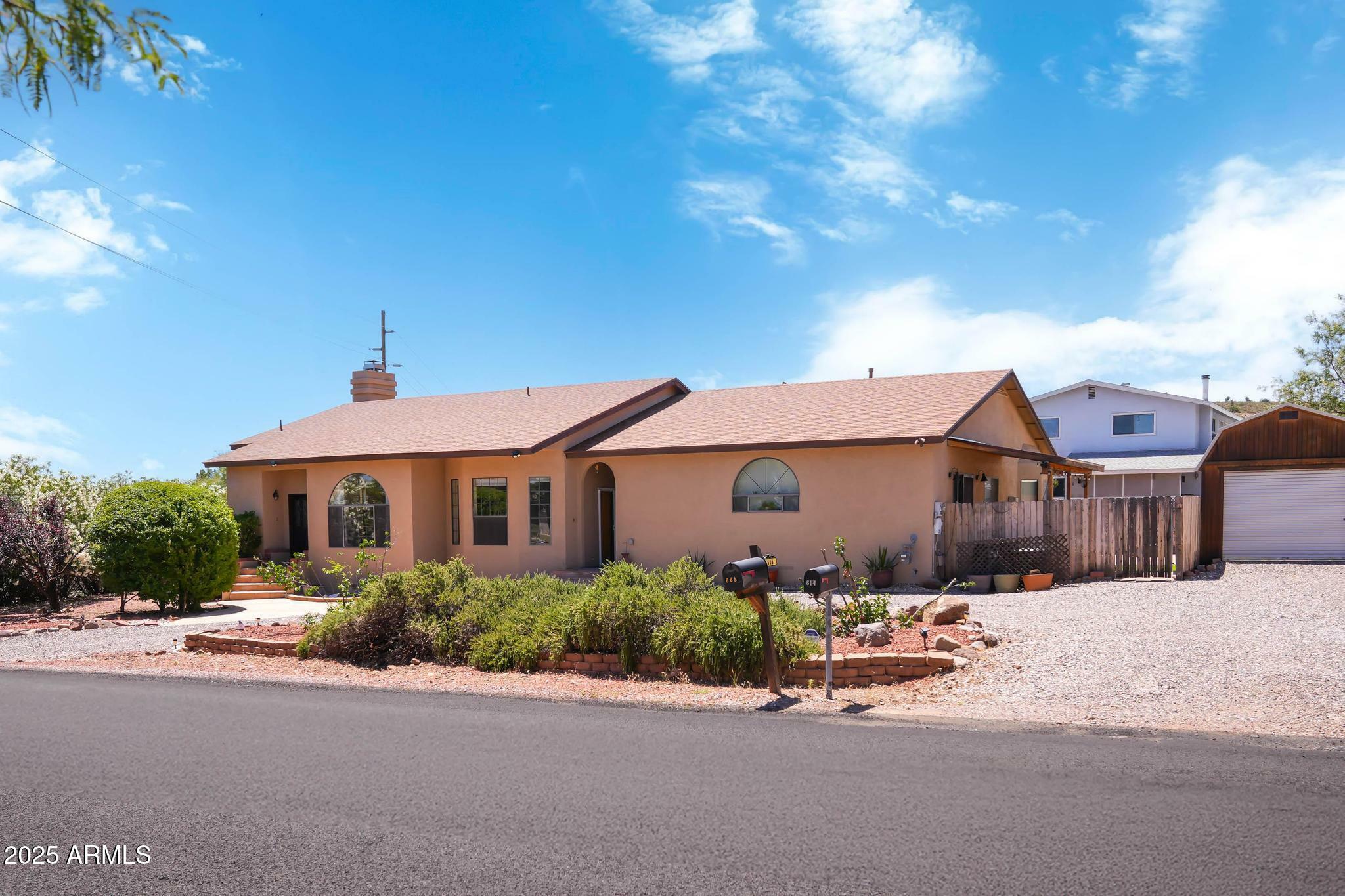 Property Photo: 609 W Fir Street AZ 86326