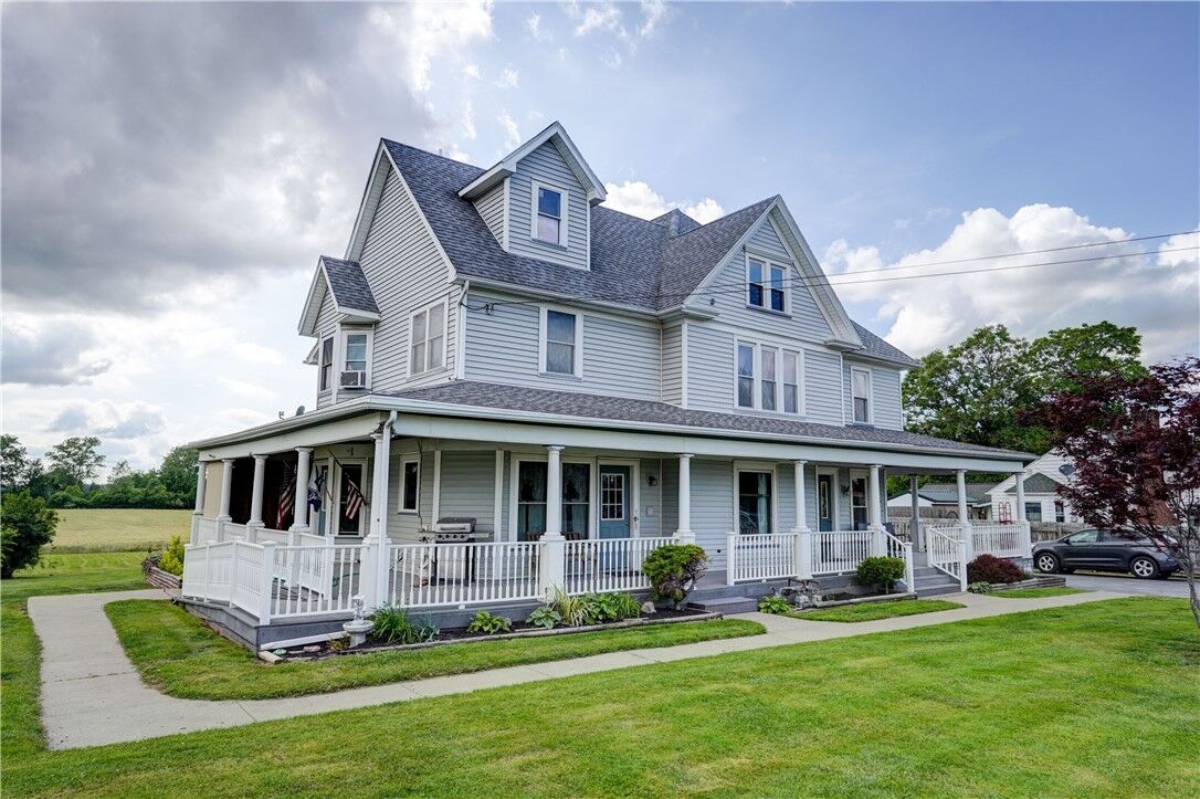 Property Photo:  4618 Oak Orchard Road  NY 14411 