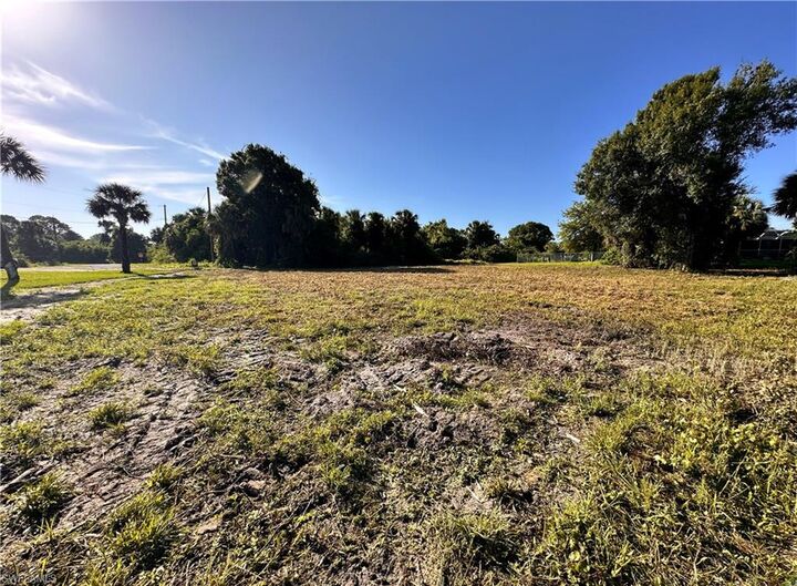 Property Photo:  3709 Stagg Ct  FL 33905 