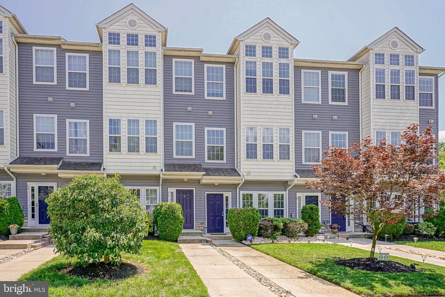 Property Photo: 7 Fox Court NJ 08075