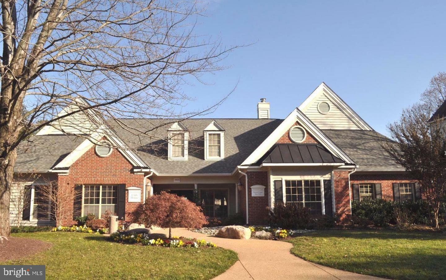 Property Photo: 12155 Penderview Terrace 804 VA 22033