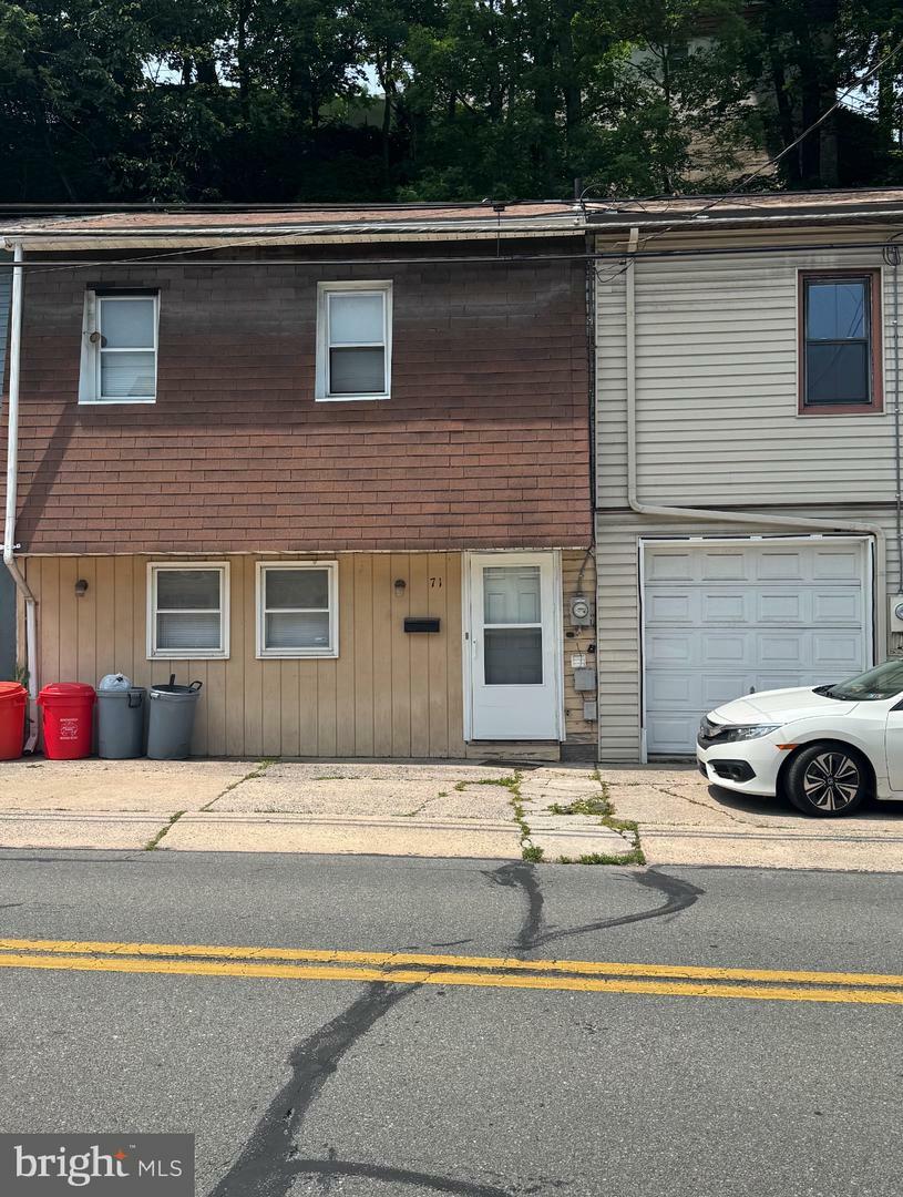 71 E Wyomissing Avenue  Mohnton PA 19540 photo