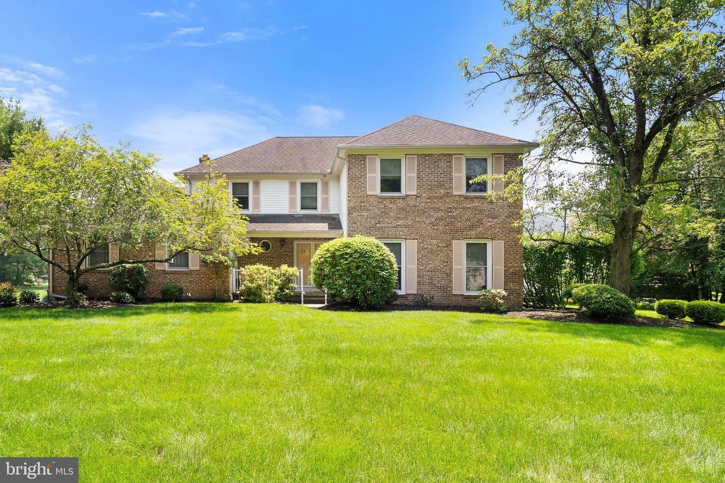 28 Amherst Way  West Windsor NJ 08550 photo