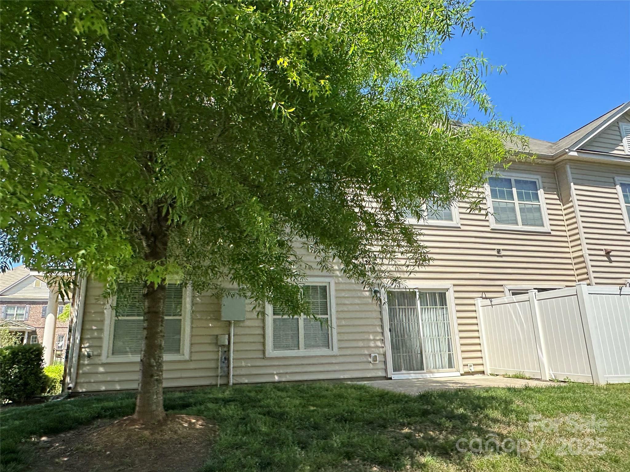 Property Photo: 12421 Fiorentina Street NC 28277