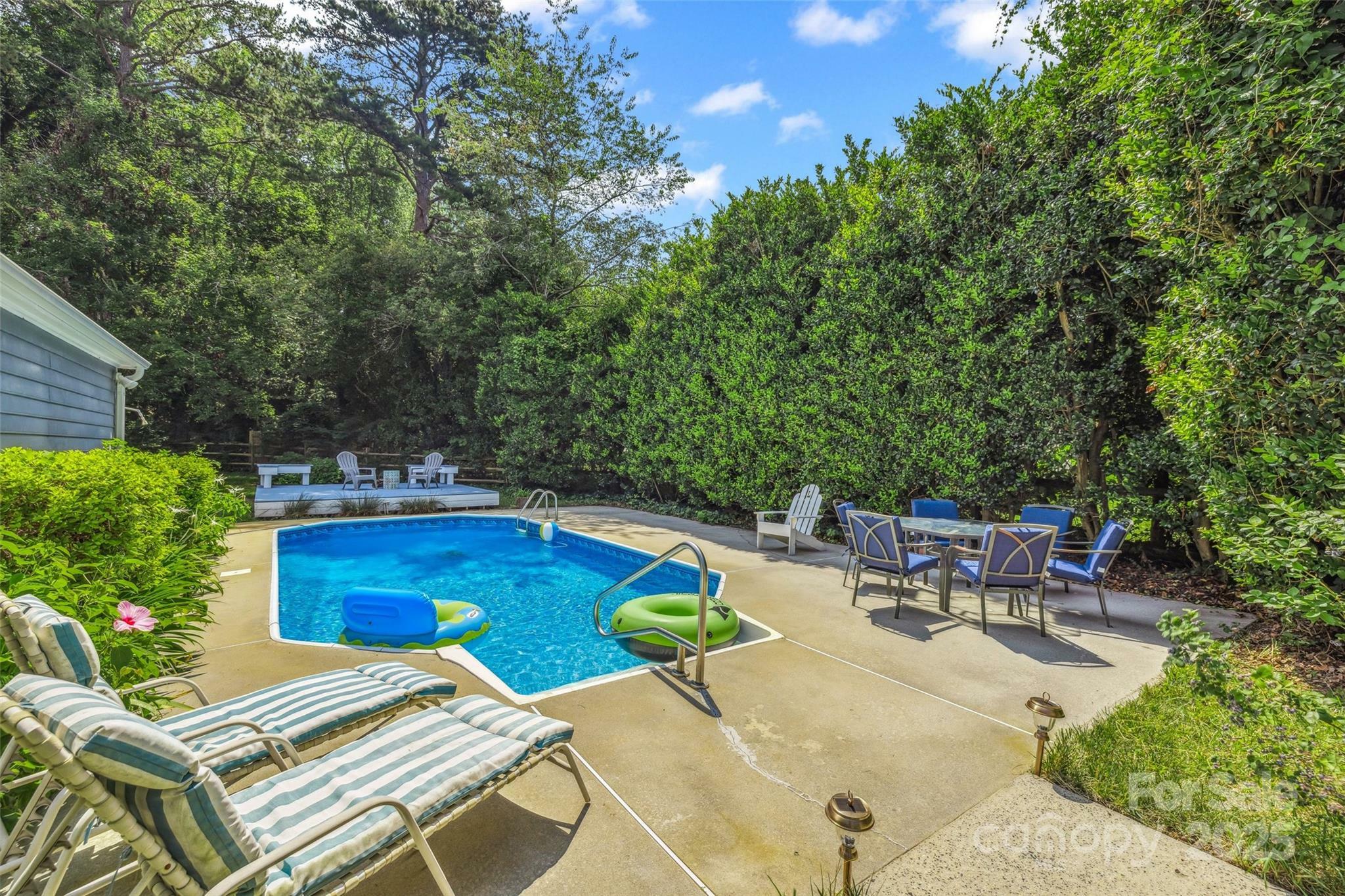 Property Photo: 4911 Rivergreen Lane NC 28227