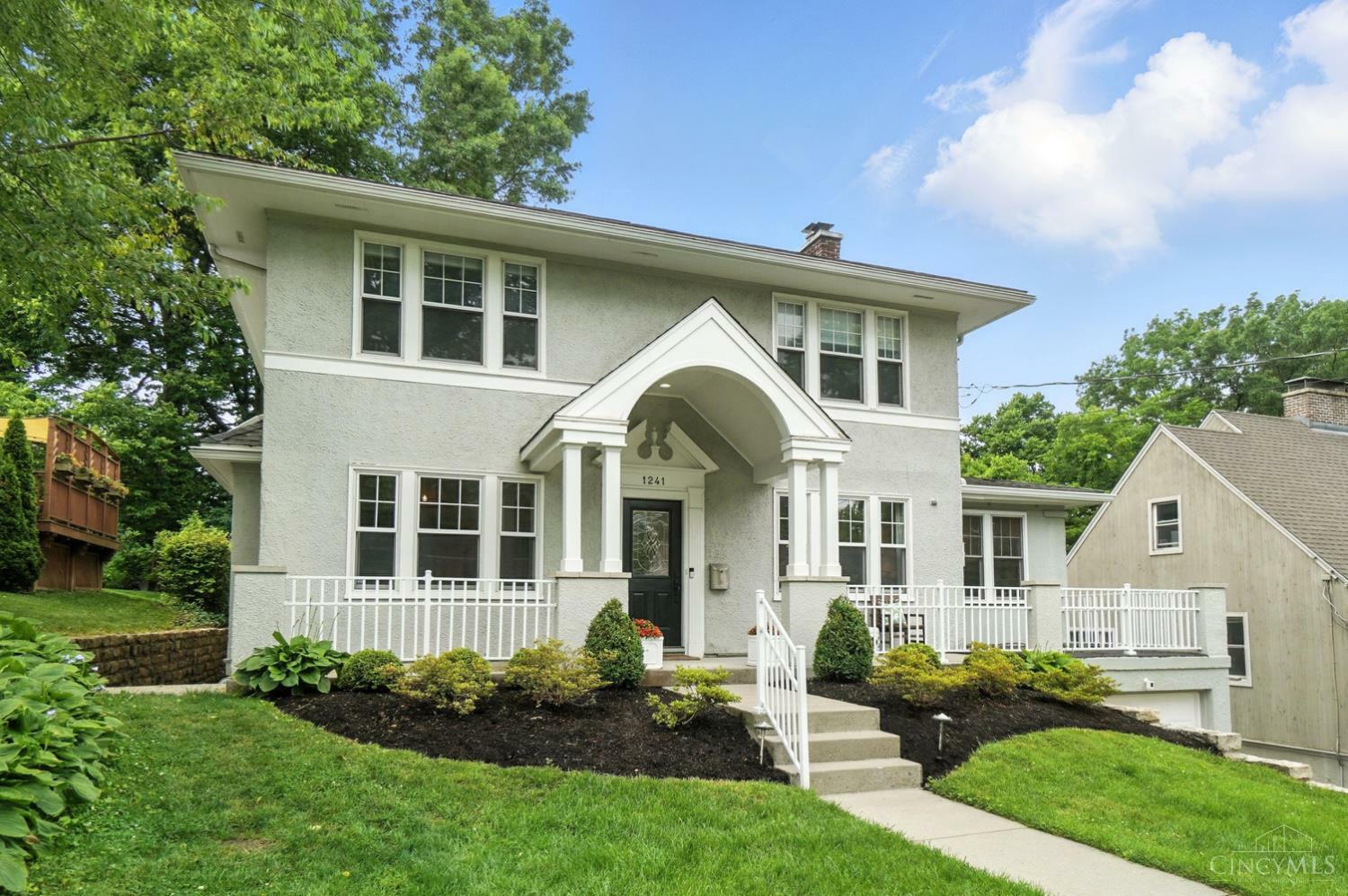 Property Photo: 1241 Paddock Hills Avenue OH 45229