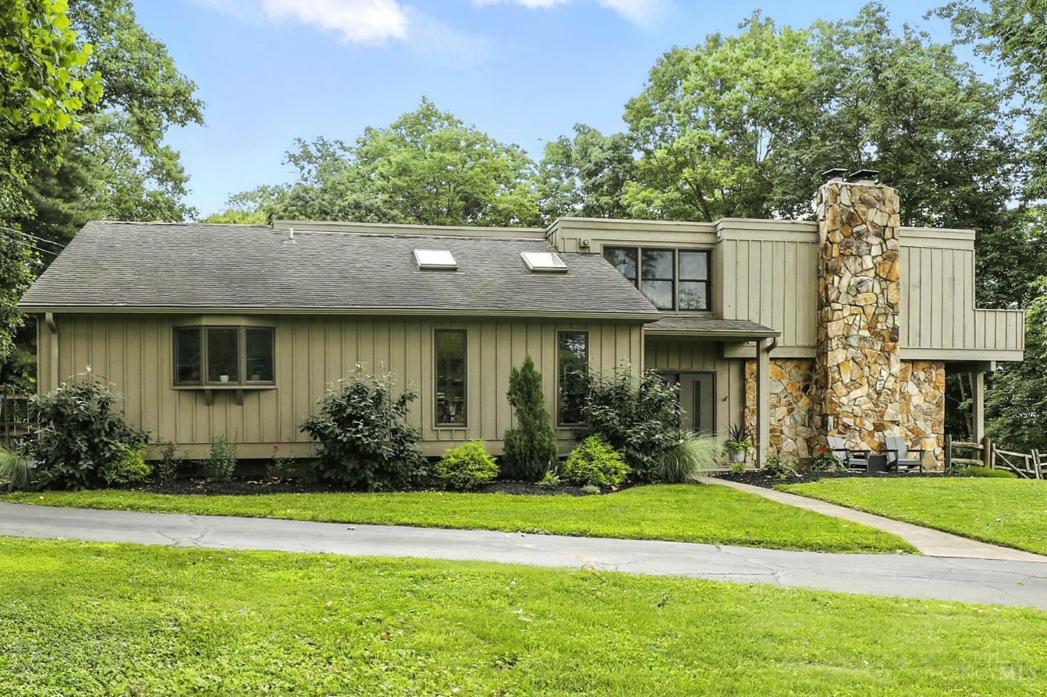 Property Photo: 6579 Kentuckyview Drive OH 45230