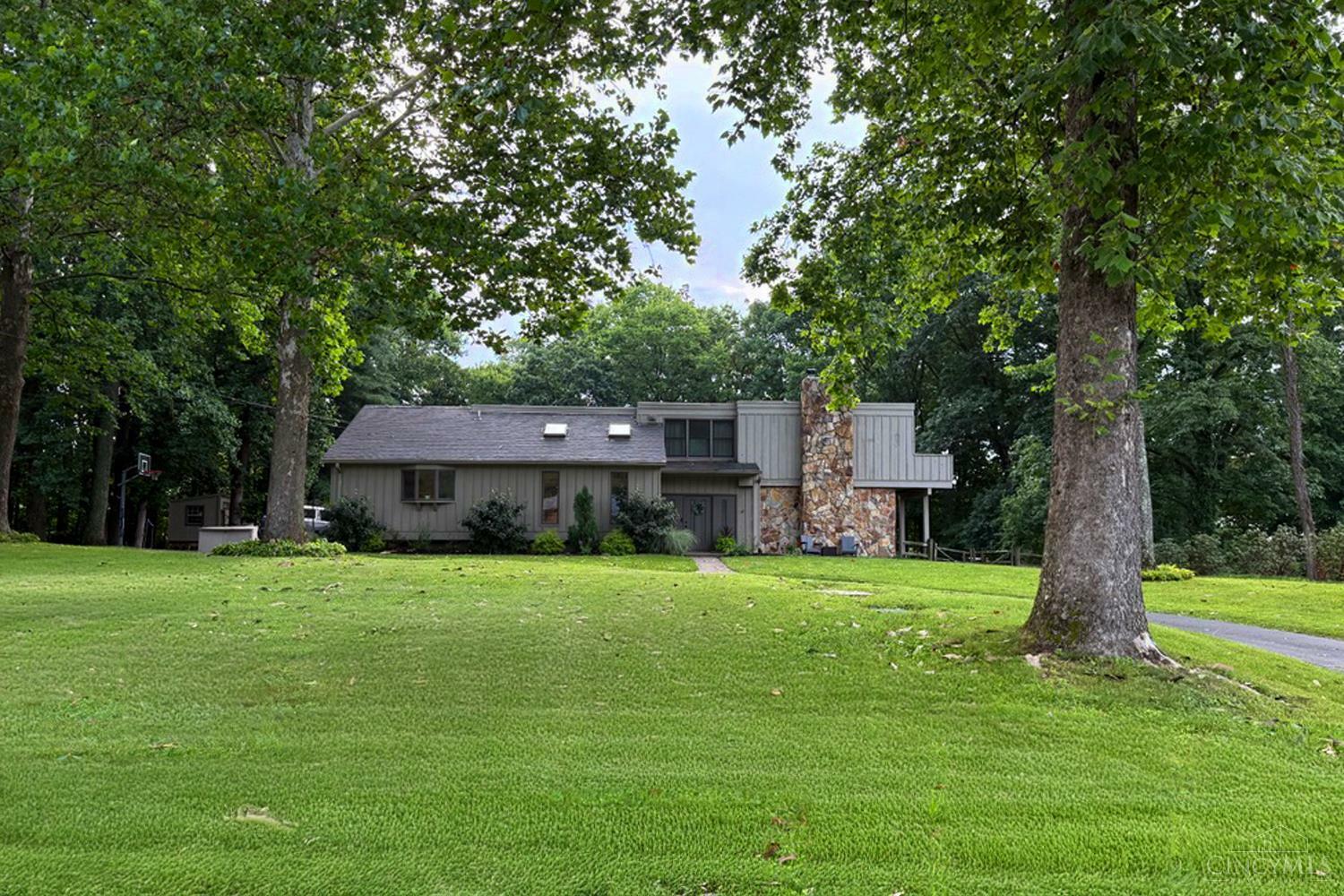 Property Photo:  6579 Kentuckyview Drive  OH 45230 