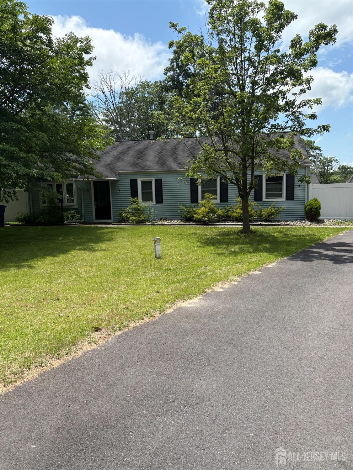 Property Photo:  8 Woodland Drive  NJ 07731 