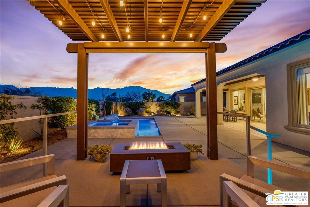 Property Photo: 59 Cabernet CA 92270