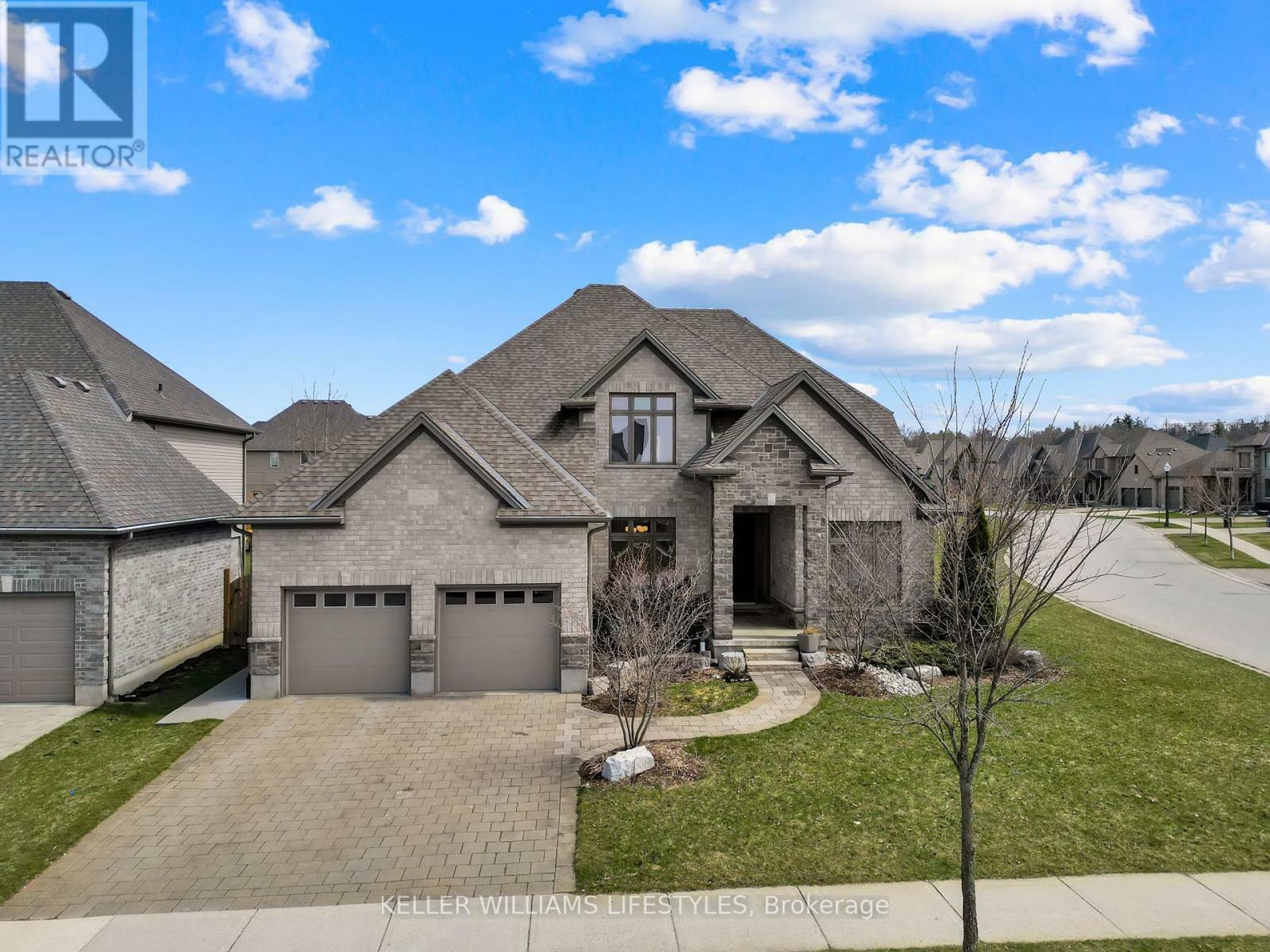 Property Photo: 2348 Meadowlands Way ON N6G 5L8