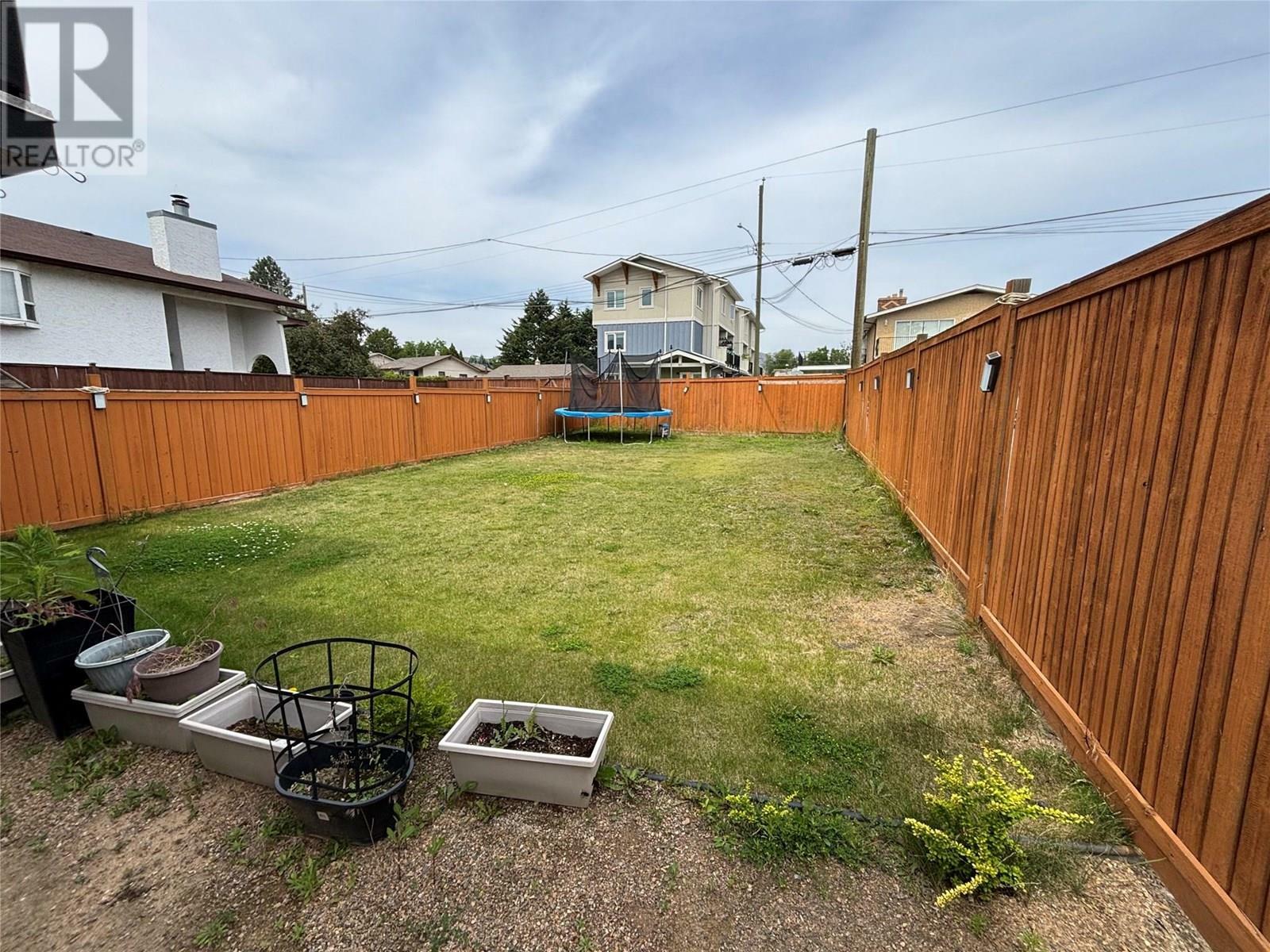 Property Photo: 159 Oak Road BC V2B 1K7