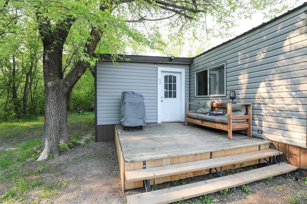 Property Photo: 1 Aspen Four Drive MB R5G 0M3