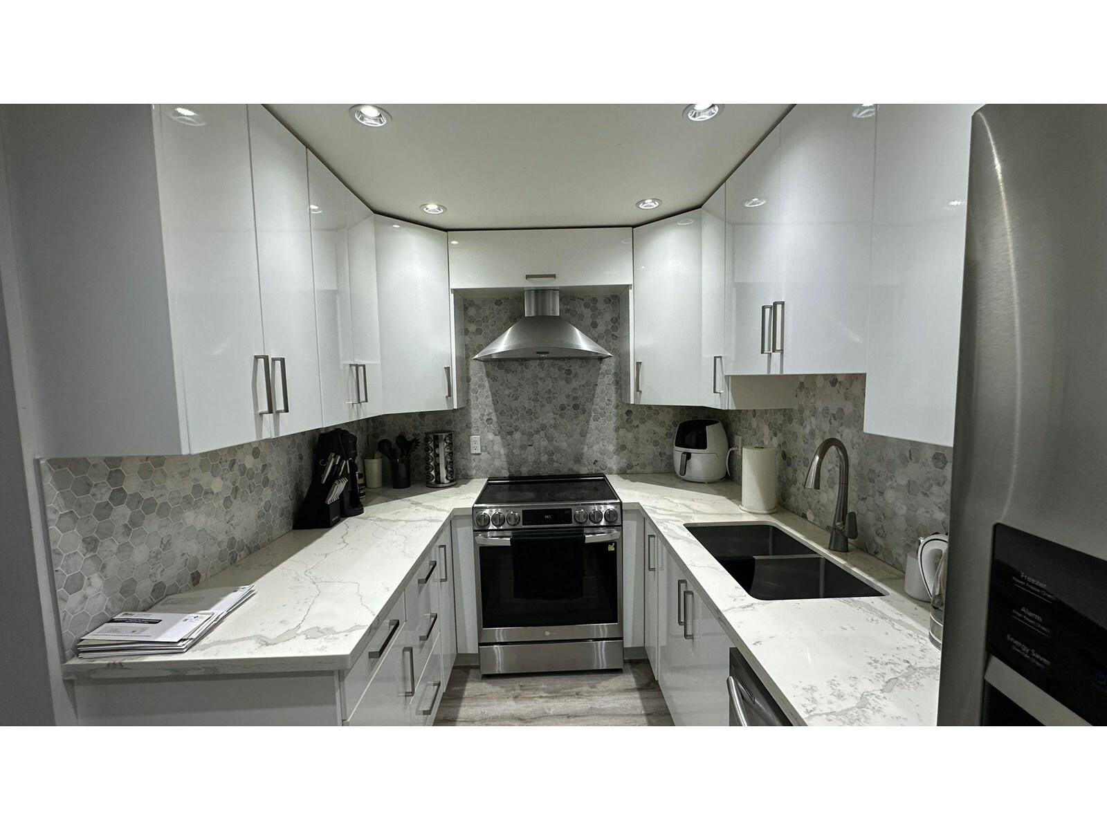 Property Photo: 32310 Mouat 35 BC V2T 4J1
