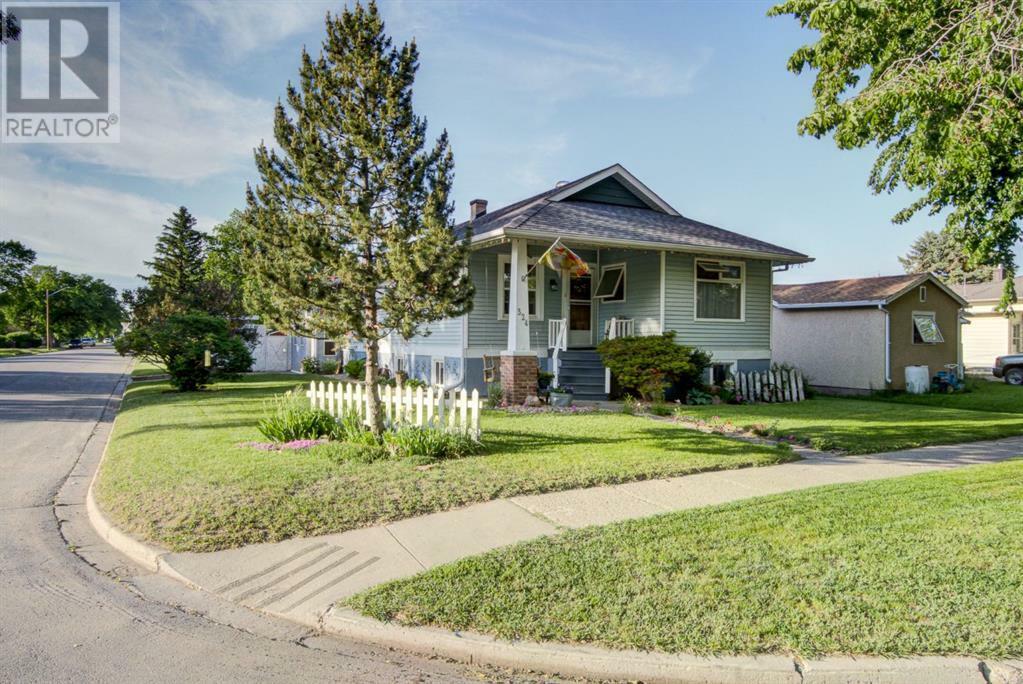 Property Photo: 324 51 Avenue West AB T0L 0T0