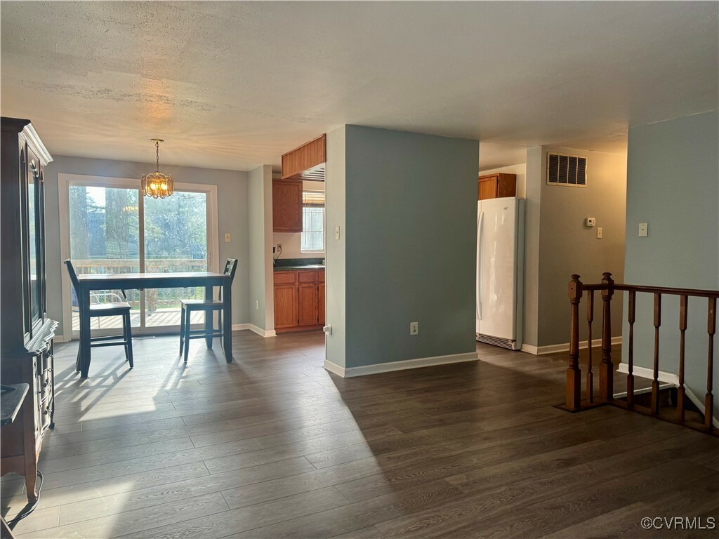 Property Photo: 7400 Winterleaf Ct VA 23234