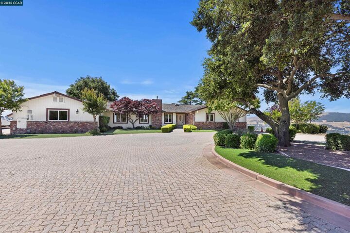 Property Photo: 70 Sherburne Hills Road CA 94526