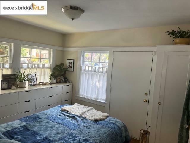 Property Photo:  801 Curtis St  CA 94706 